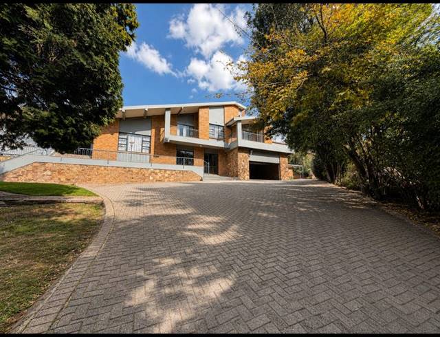 4 BEDROOM PROPERTY TO RENT IN NORTHCLIFF
